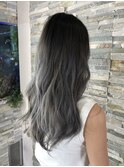 グラデーショングレー