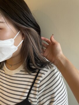 ロロ(ro-ro) 【恵比寿ro-ro】インナーカラー×ホワイトベージュ