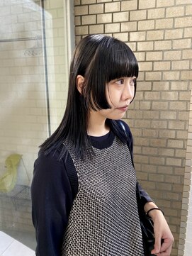 シイ(SIE) 姫カット切りっぱなし