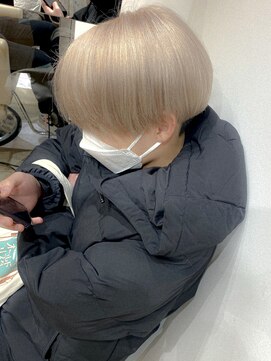 ルースト 渋谷店(ROOST) センターパート×ホワイトミルクティー