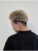 金髪ショート