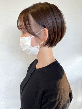 シオン(shion) おくれ毛ホワイトベージュショートボブ_ba370031