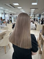 ケンジ 平塚ラスカ店(KENJE)&nbsp;ブリーチ2回!!ベージュカラー