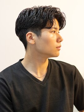 ポリッシュマン コウベ(POLISHMAN.KOBE) メンズミディアム　センターパート　ニュアンスパーマ