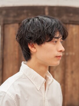 シンシ(Cinci) アンニュイメンズパーマスタイル