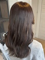 ユナイテッドビューティーウェストコースト(UNITED BEAUTY WEST COAST) 透明感ブラウンアッシュ/レイヤーカット/艶髪