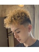 フェードハイトーンショート フェードカット テーパーフェード