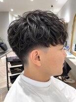 ジル 亀有(ZiL)&nbsp;パーマ風刈り上げマッシュ