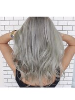 ルナアトリエ(runa atelier)&nbsp;外国人ソンブレ × ホワイトグレー