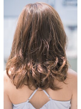 ヌーン ヘアメイク プラス ハッピータイムズ(NOON hair make+happy times) 耳かけ☆透明感イルミナアッシュベージュ 中野ヌーンstyle142