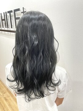 アンダーバーホワイト 南海難波店(_WHITE) ブルーブラック