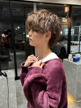 ムード カナザワ(mood kanazawa) 無造作束感ショートマッシュウルフ