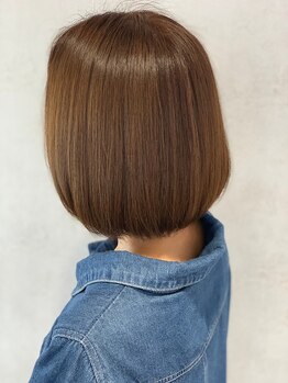 ヘアピン(hair pin)の写真/白髪も含めて自分らしい美しさに。ナチュラルな色合いと上質な仕上がり♪新しい魅力を発見しませんか？