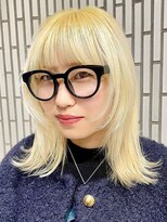 ロッソ 西荻窪(ROSSO)&nbsp;顔周りレイヤーのナチュラルくびれヘアとブロンドベージュ