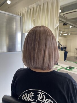 デュールイースト(Duul East) ミルクティーベージュ×ミディアムボブ