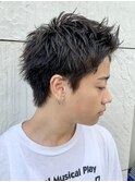 スペインカールスパイキーショートブルーブラックフェザーパーマ