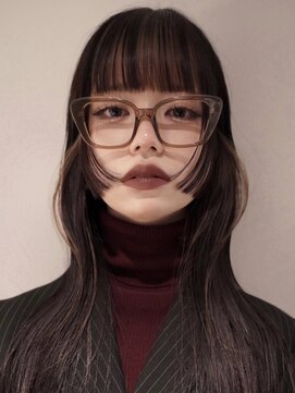 天神　ブリーチカラー　顔まわりレイヤー　レイヤーカット