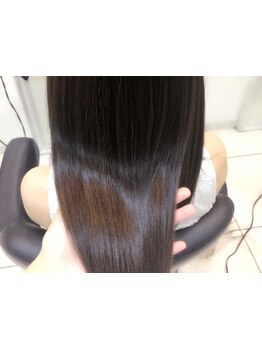 【アジュバン正規取り扱い店】ベテランスタイリストによるマイクロスコープ診断でヘアのお悩みを解消♪