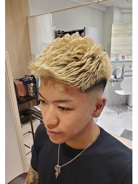 ライール ザ バーバー(Lair the barber) スキンフェード×ジェットモヒカン