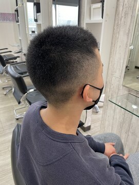 クローバー 本店(CLOVER) ソフモヒっぽいボウズ