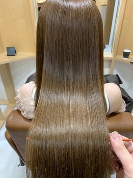 ラウ 門前仲町(Lawu) 髪質改善ケア酸性ストレートでドライヤーするだけで艶髪へ