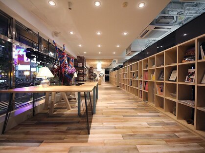 アッドバイケーツー 心斎橋(add by k-two Men's)の写真