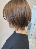 外ハネショートボブ