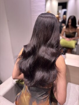 ステア ケース(stair case) 韓国艶ダークブラウンカラーレイヤーカット