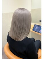 ルシティ(Le City)&nbsp;silver color [ダブルカラー／ブリーチ／髪質改善]