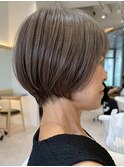 表参道白髪ぼかしマッシュショートヘアッシュベージュ40代50代