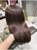 オリーブベージュ