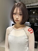 エイチ(811)&nbsp;マッシュショートハッシュカット前下がりボブ40代バズカット