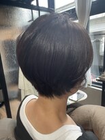 アルム(arum) 首元もスッキリ綺麗にまとまるショートスタイル