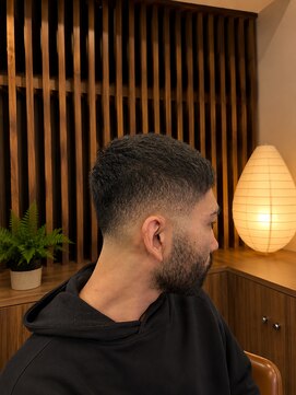 ヘアーワークス天(Hair works) ナチュラルフェード