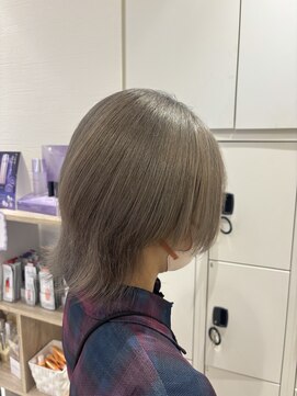 ケンジ 平塚 アネッタ(KENJE annetta) ワンホンレイヤー/ミルクティーブロンド/ダークブルー/平塚