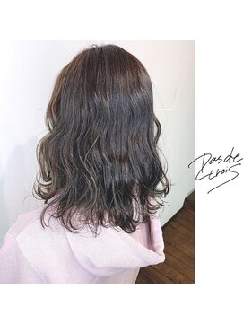 パドトロワ(Pas de trois) 新潟×クリアグレージュ×透明感×波巻きウェーブ