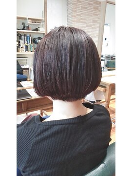 ルッカランス 王子店(Lucca Lance) 秋こそスタイルチェンジ！前下りショートボブ／チェリーブラウン