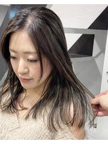 ノラ ウメダ(NORA UMEDA)&nbsp;【NORA UMEDA 高木】ダークオリーブグレージュハイライトカラー