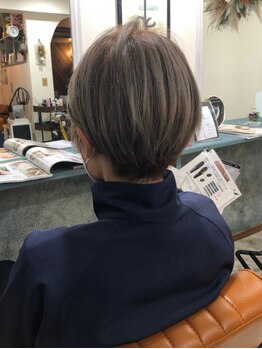 イデール(ideaile)の写真/白髪をぼかすハイライトでお洒落Hairにチェンジ＊白髪でもできるデザインカラーが大人気◆