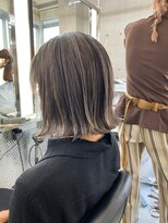 イキ 表参道(iki omotesando)&nbsp;モード/無造作ウェーブ/大人ガーリー[表参道駅]