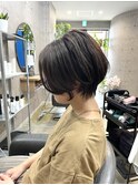 ショートボブ