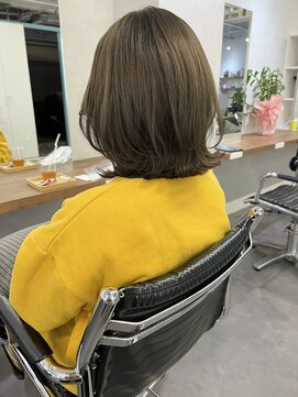 オウル(Owll) ＊レイヤーボブ×オリーブベージュ＊