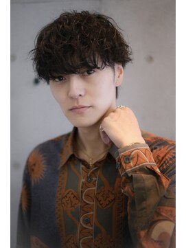 スピンオフシフト(SPIN-OFF SHIFT) 波巻マッシュパーマ