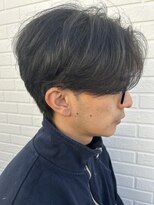 ヒュイル バイ ニアウ(Hwyl by Niau)&nbsp;メンズマッシュセンターパートスパイラルパーマニュアンスパーマ