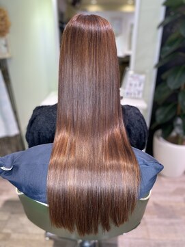 アルル 銀座(alulu) うる艶ライトブラウン/20代30代ロングヘアー/髪質改善