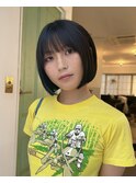 黒髪ぱっつんボブ