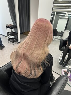 バズ サッポロ バイ フィーネ(BuzZ sapporo by Fi-Ne) ぴんくプラスべーじゅ