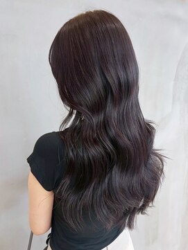 ロンググレージュ暗めカラー韓国ヘア顔周りレイヤー_ba564533