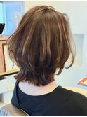 ミディアムヘア毛先パーマことりベージュ黒髪ウォーターフォール