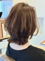 ミッテル(mittell)&nbsp;ミディアムヘア毛先パーマことりベージュ黒髪ウォーターフォール